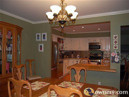 dining room/kitchen