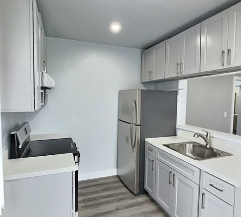 3rd image of 110 Bacon St