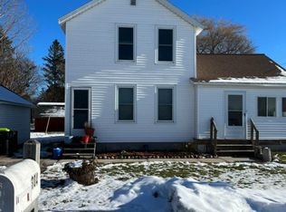 304 South St, Cheboygan, MI 49721