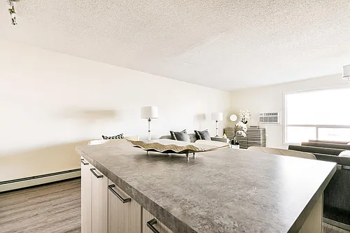 41 Munroe Pl Photo 1