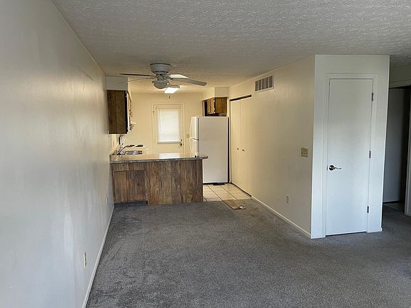 2nd image of 5206 Belle Isle Dr