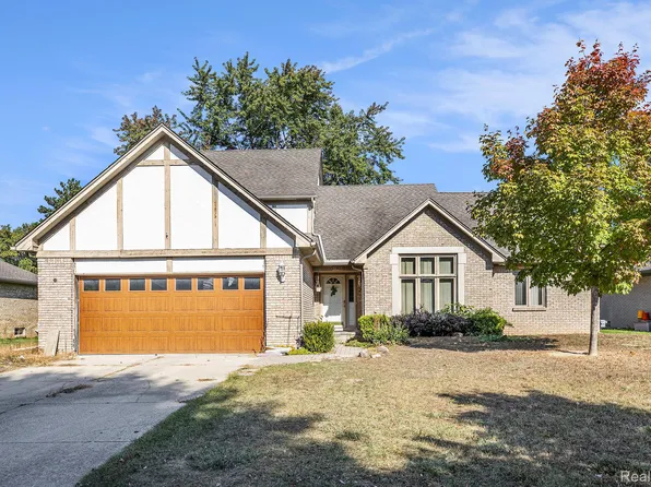 14923 Orleans Dr, Shelby Township, MI 48315