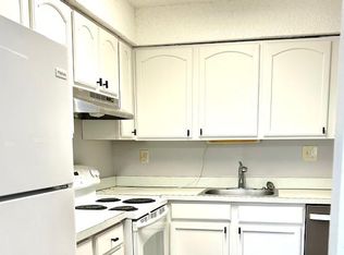 9 Newport Ct, Brick, NJ 08724