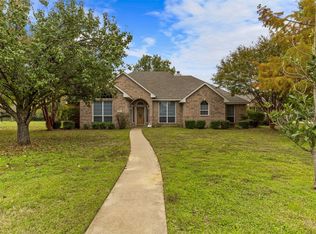 200 Shadow Creek Ln, Burleson, TX 76028