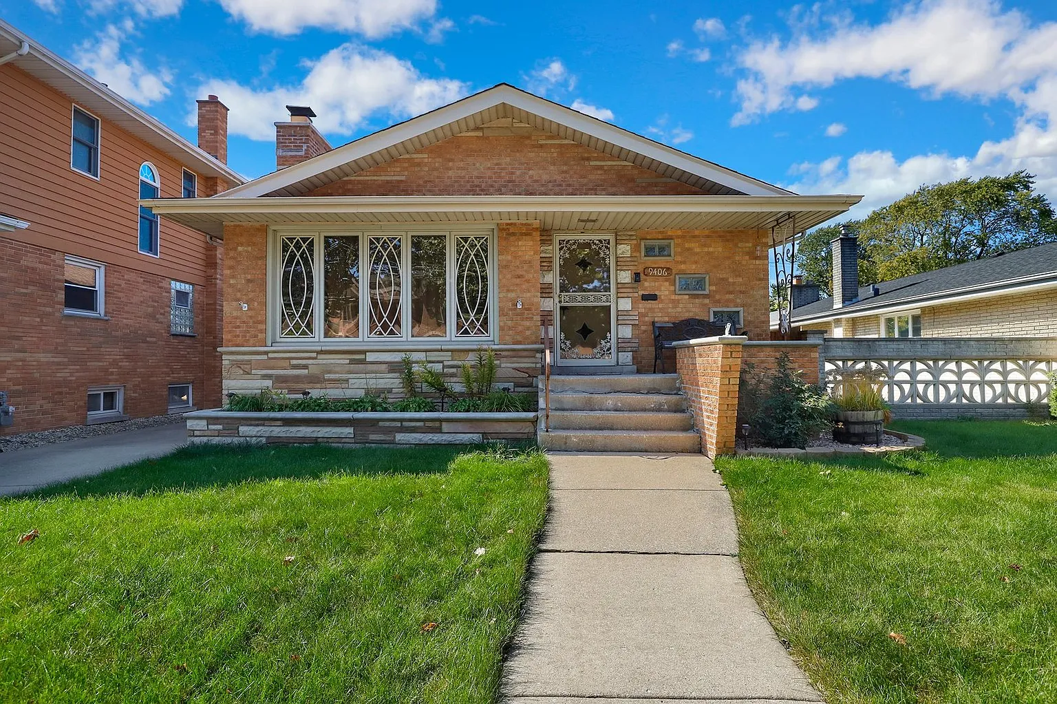 9406 S Lawndale Ave photo 1