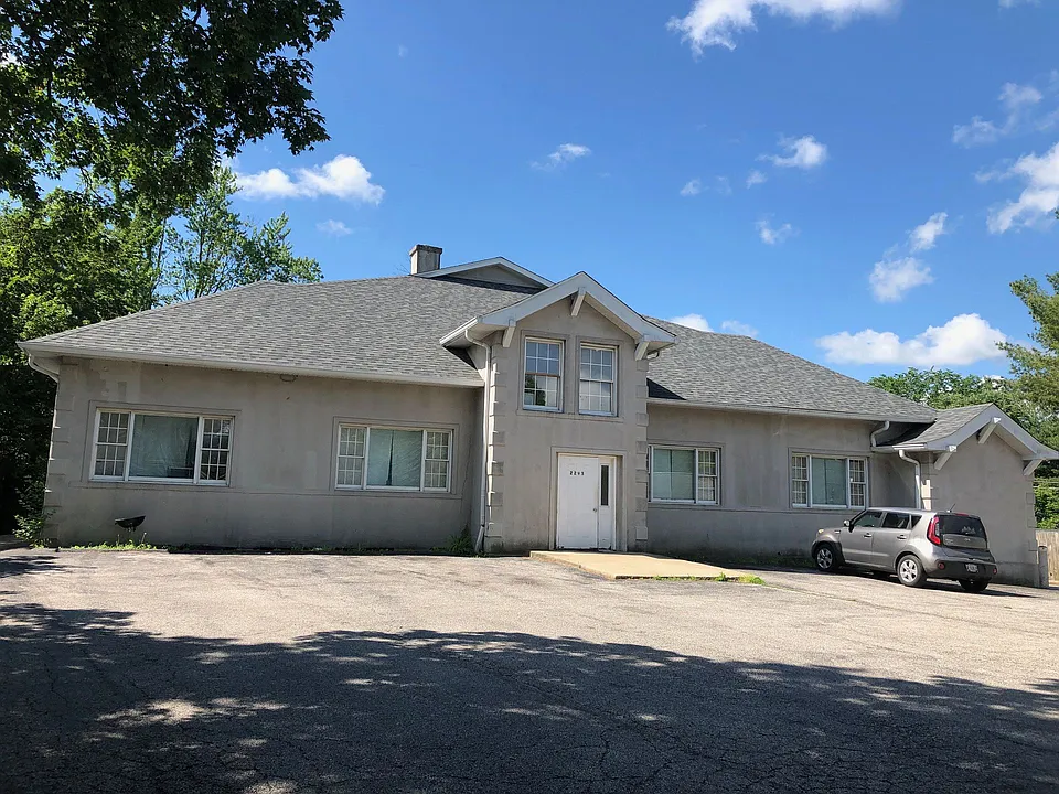 2297 W Bloomfield Rd