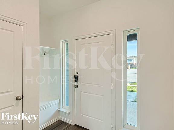 4th image of 7360 Parkside Place Dr