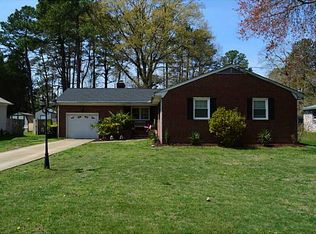 115 Vine Dr, Yorktown, VA 23692
