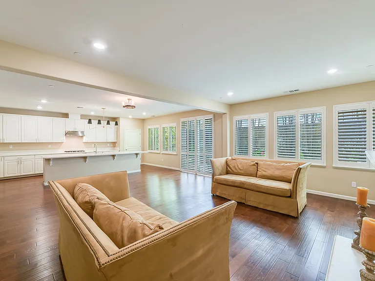 5533 Kennedy Pl — Photo 4