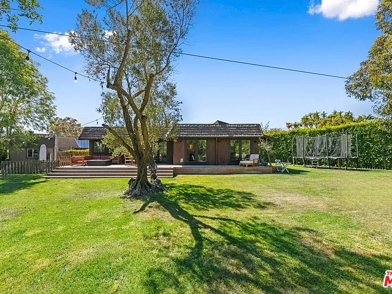 7038 Dume Dr — Photo 4