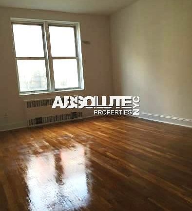 3rd image of 960 Sheridan Ave APT 2H