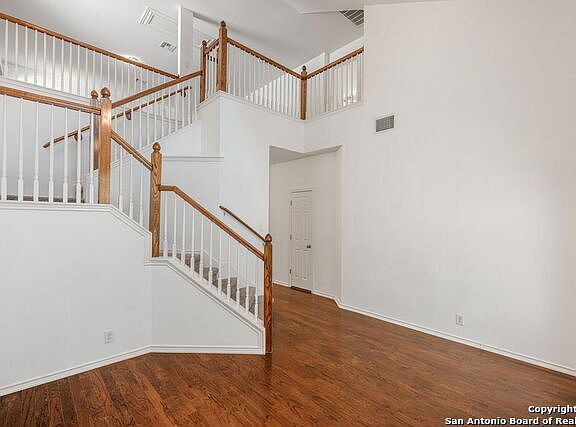 3rd image of 23014 Airedale Ln