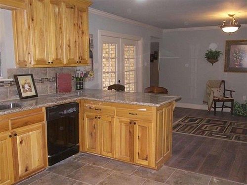 5th image of 39463 Gregg Dr