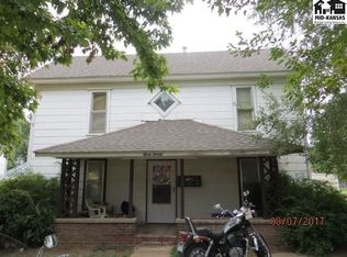 320 N Pine St, Pratt, KS 67124