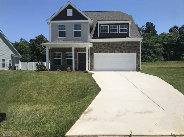 141 Sasha Dr #3, Lexington, NC 27295