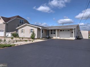 807 Anchor Dr, Forked River, NJ 08731