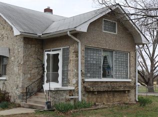 1724 E St SW, Miami, OK 74354