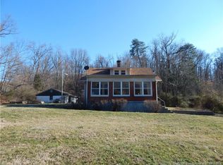 2438 Budd Rd, New Albany, IN 47150