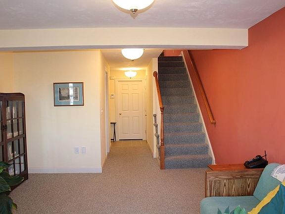 4th image of 104 Carrington Ln