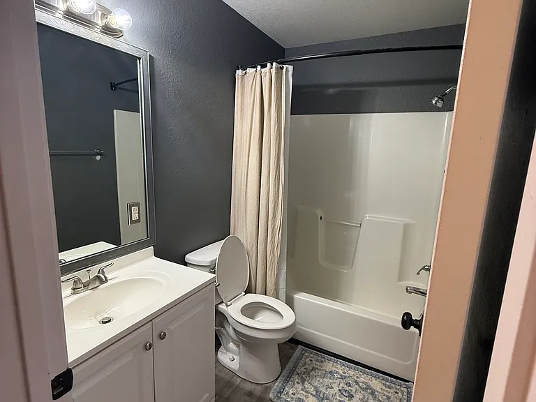 114 Randolph Dr #1 — Photo 4