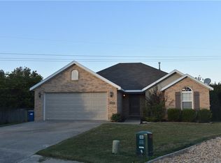 901 SW Natchez Ct, Bentonville, AR 72712