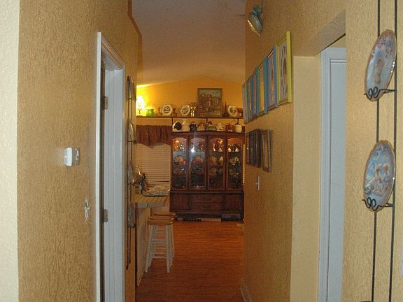 Hallway leading to Kitchen