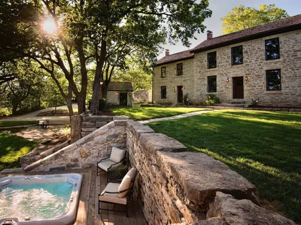 5020 Anderson Ave, Manhattan, KS 66503