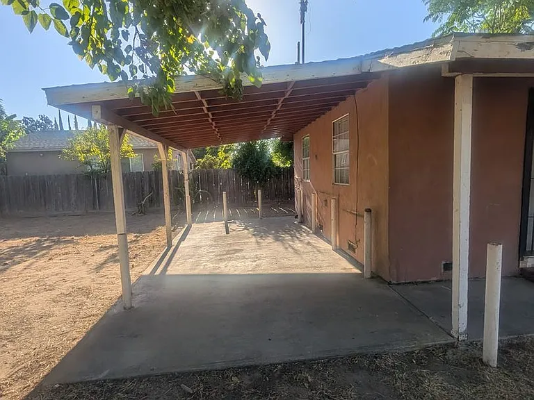 720 Vermont Ave — Photo 7