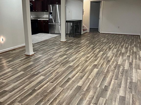 5th image of 76 Cherry Laurel Dr