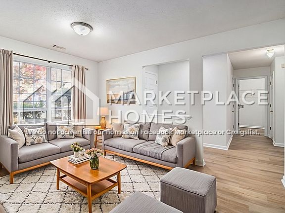 5th image of 10143 Deep Creek Dr