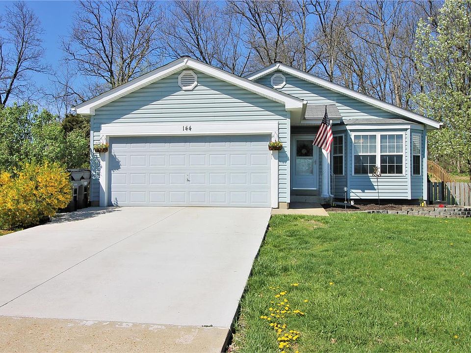 1st image of 144 Langtree Dr