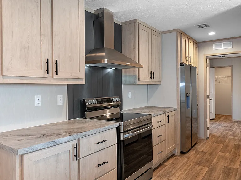 6310 Strawberry Dr — Photo 7