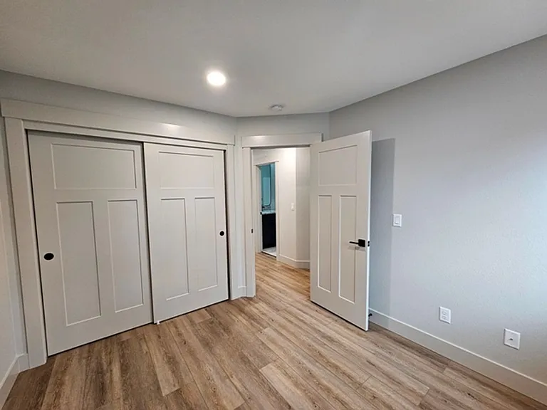 6953-6955 Talloc Ave SE — Photo 15