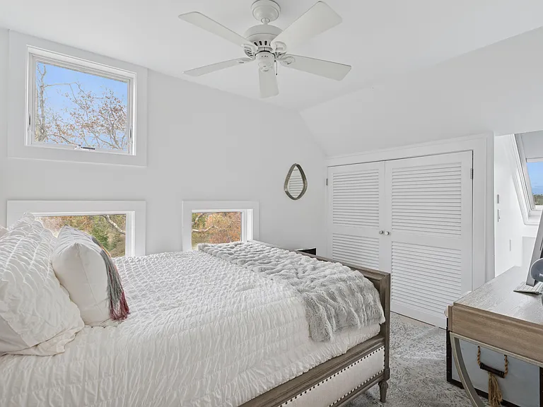 McGregor Dr — Photo 17