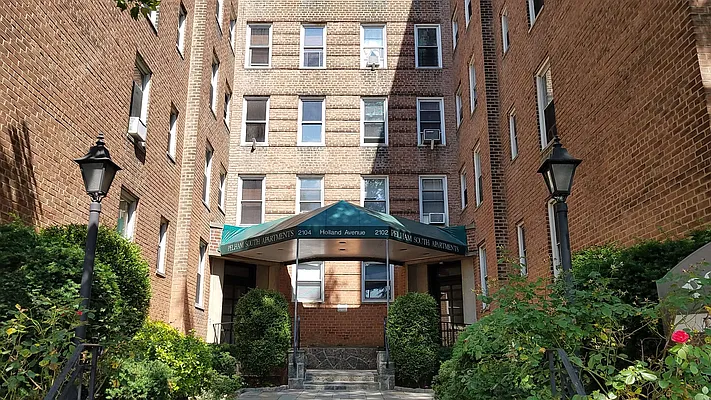 Sold by Gerard Desgranges Realty | media 2