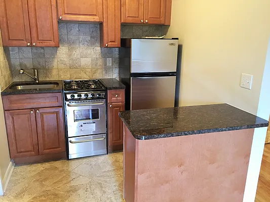 Rented by Joe Gotham LTD | media 14