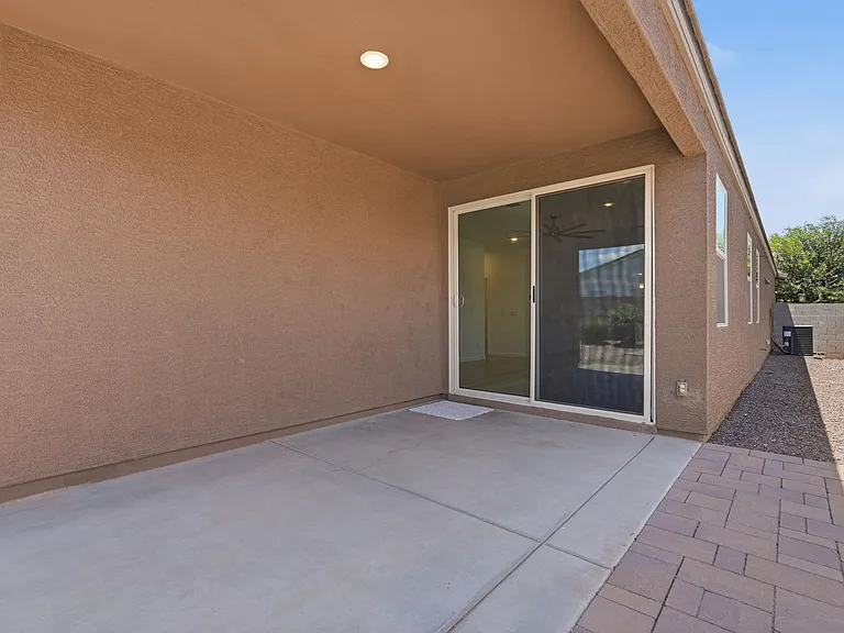 37201 N Canter St — Photo 31