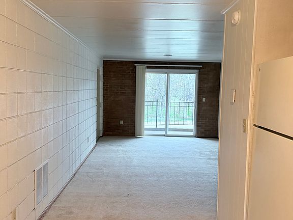2nd image of 437 College Ave APT 3