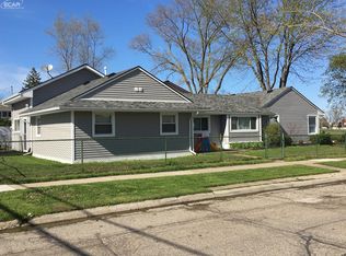 4403 Hampton Blvd, Royal Oak, MI 48073