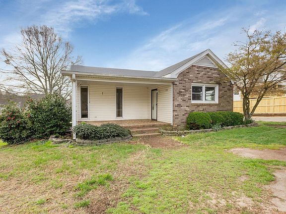 3rd image of 160 J St