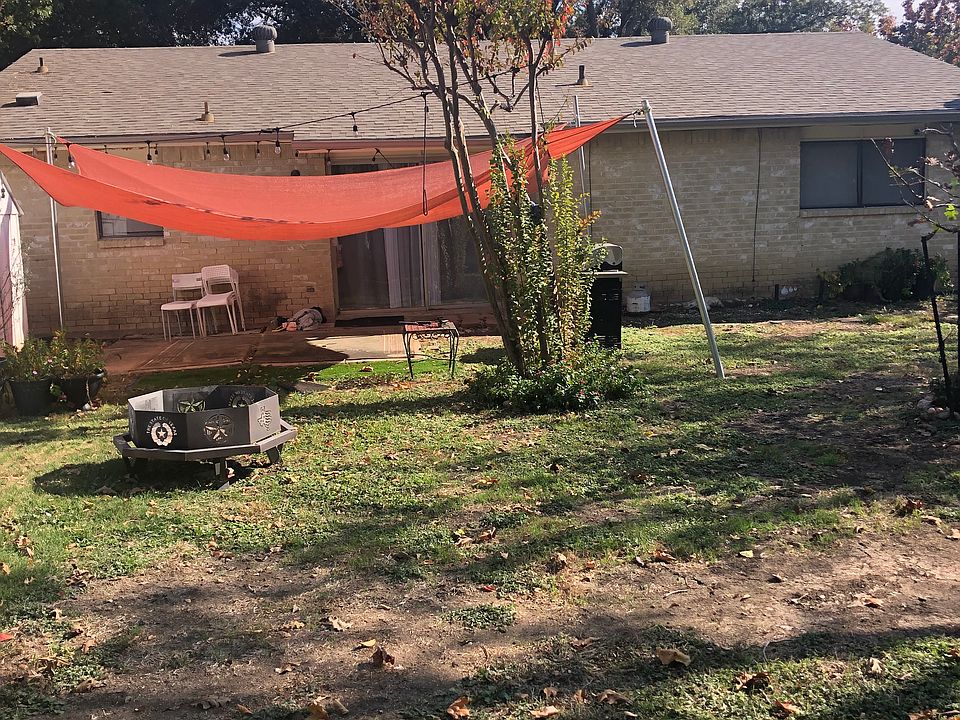 2nd image of 1137 Stonetrail Dr