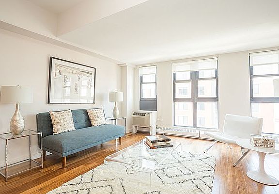 4th image of 27 Albany Ave APT 604