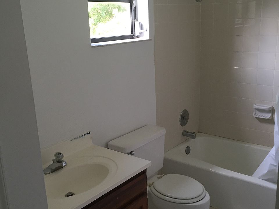 2nd image of 1111 NE 5th Ter