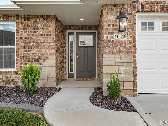3rd image of 2026 Serenade Ln