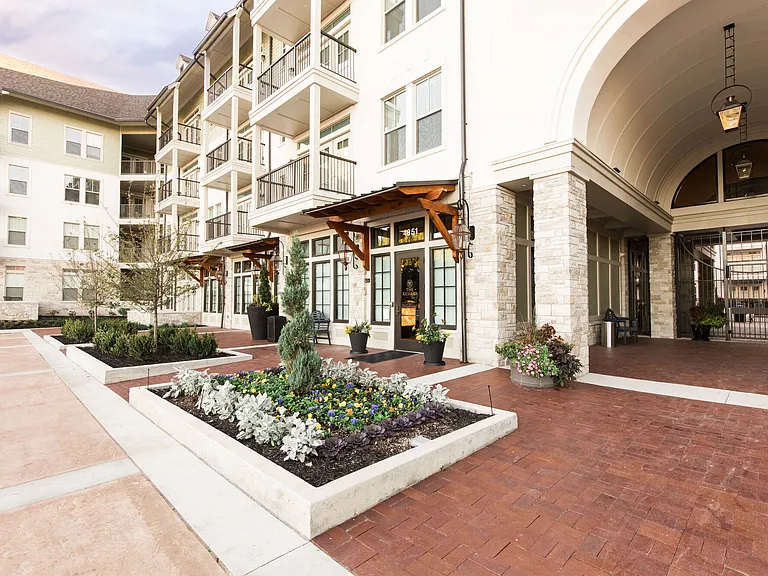 The Kessler Residences — Photo 10