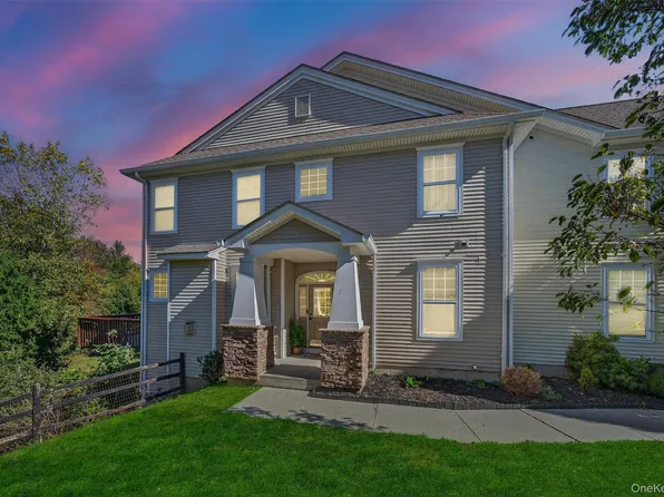 23 Avoncroft Lane, Middletown, NY 10940