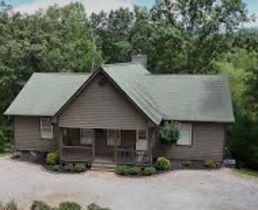 1st image of 136 Gold Ditch Rd