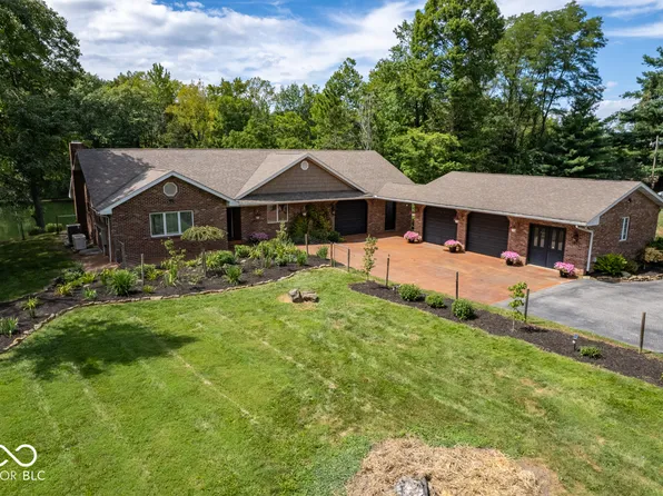 10001 S Singhurst St, Terre Haute, IN 47802