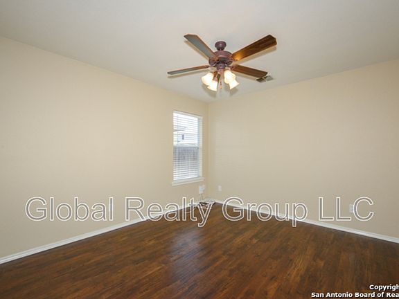 5th image of 203 Cardinal Way