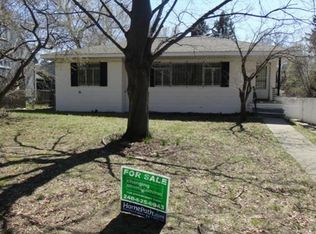 23321 S Riverdale Dr, Detroit, MI 48219